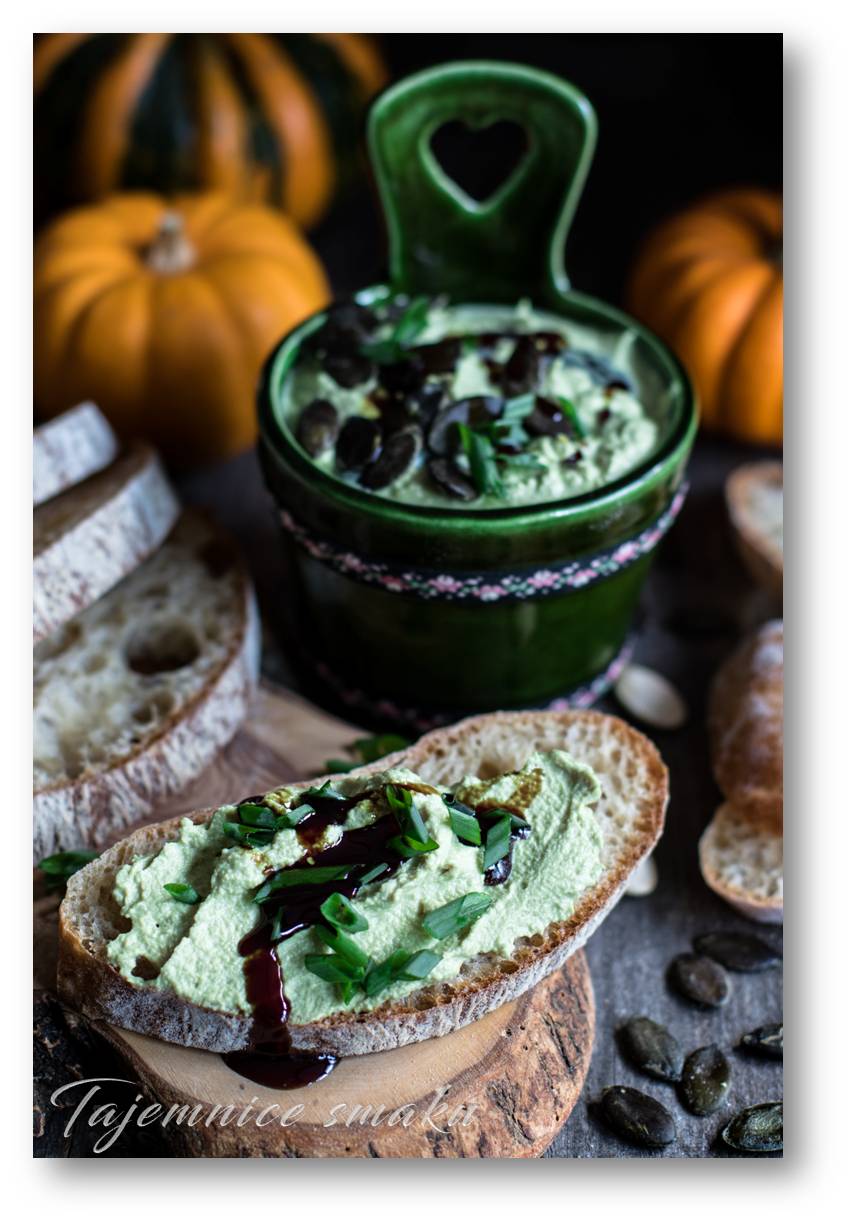 zielona-serowa-pasta-z-olejem-z-pestek-dyni