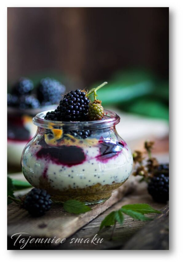 poppy seed and blackberry cheesecake