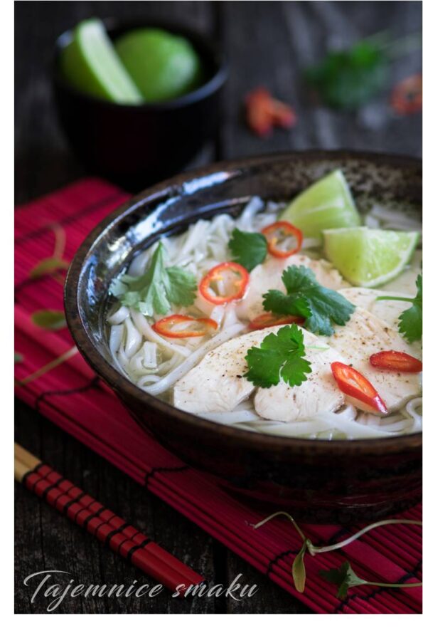 Phở -  Kultowa zupa z Wietnamu