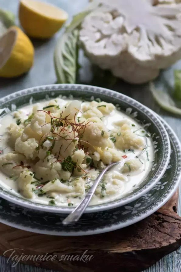 zupa kalafiorowa na mleku z cytryną i curry