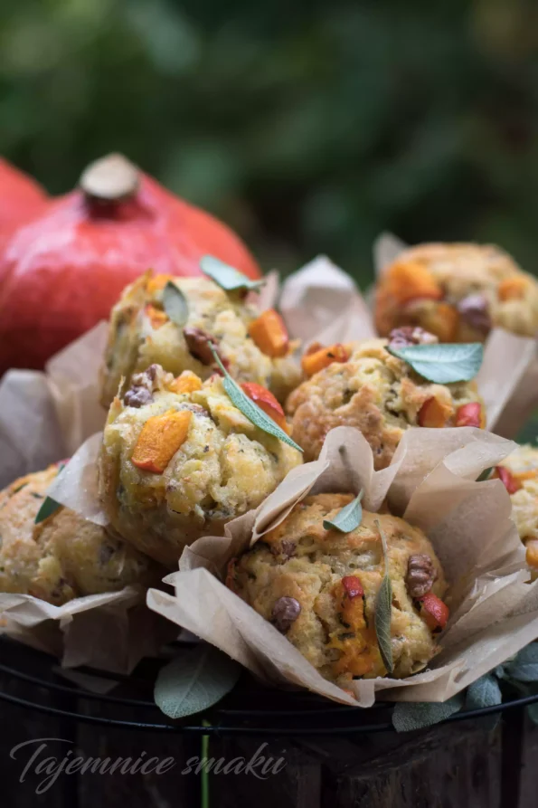 Savory muffins with pumpkin, sage, nuts and blue cheese