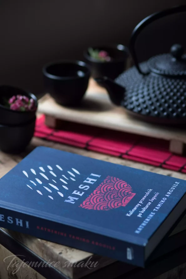 Recenzja książki Meshi . Kulinarny przewodnik po kulturze Japonii - Karharine Tamiko Arguile
