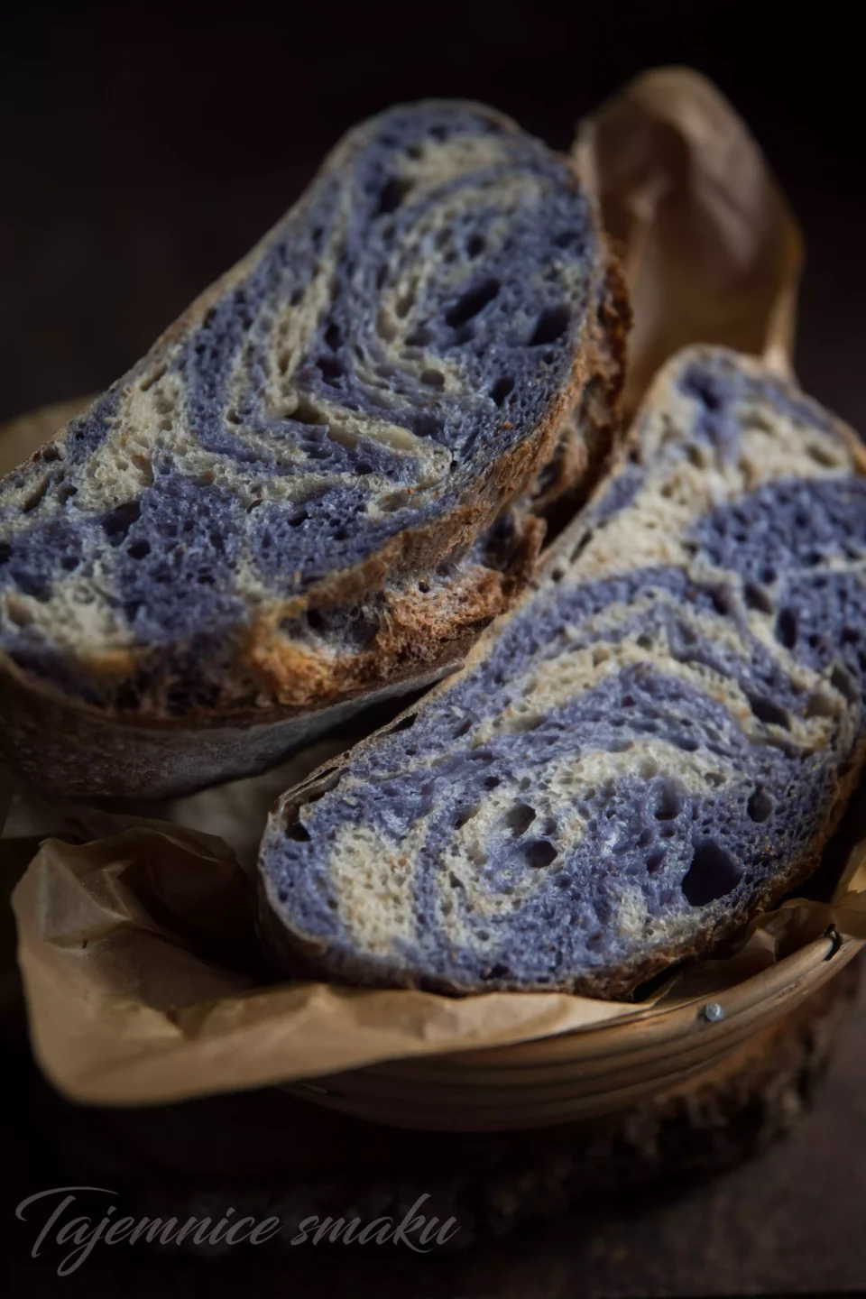 kolorowy chleb niebieskie ciasto klitoria