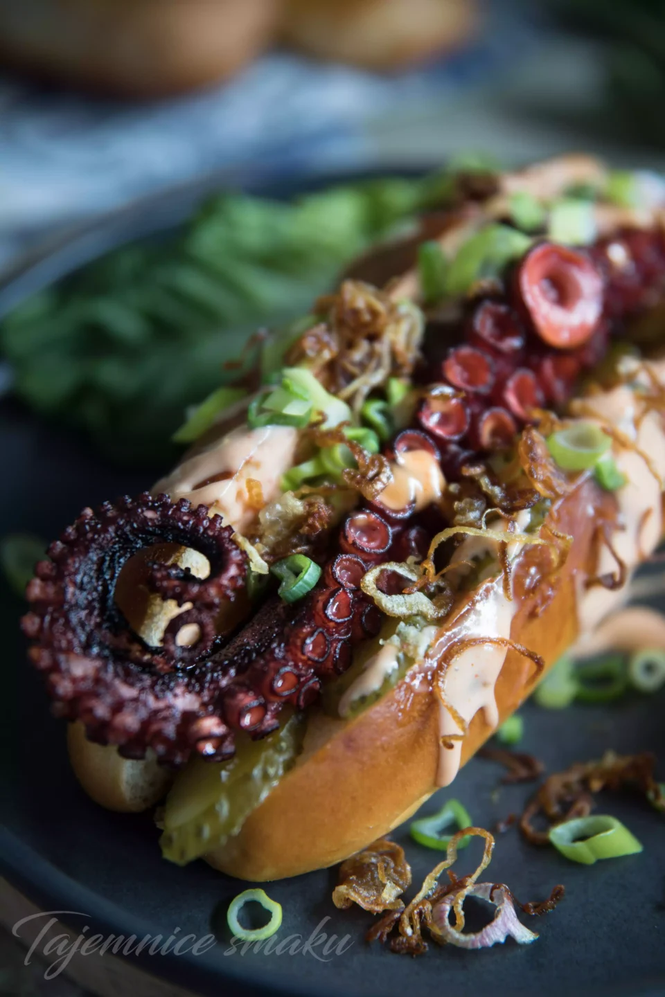 octodog-hot-dog-z-macka-osmiornicy