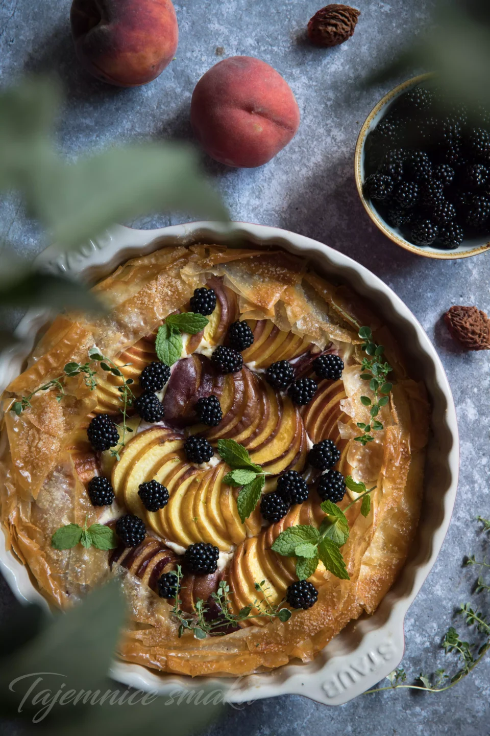 tarta-z-ciasta-filo-z-ricotta-i-brzoskwiniami
