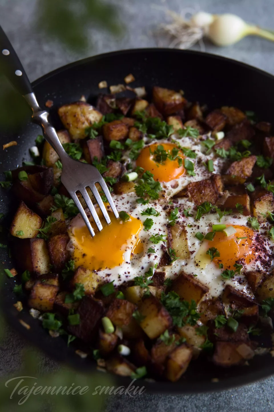 jajka-z-ziemniakami-po-palestynsku