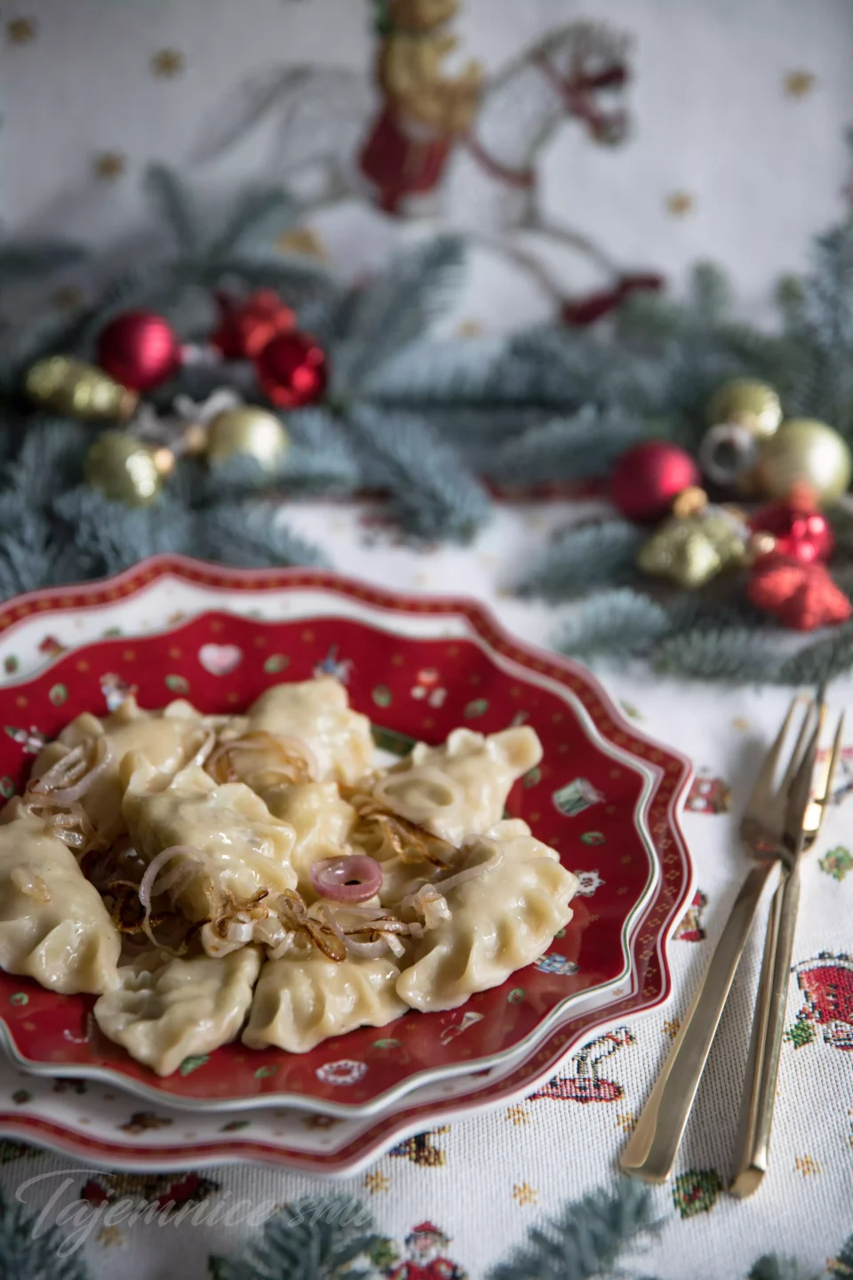 Pierogi z kapustą i grzybami