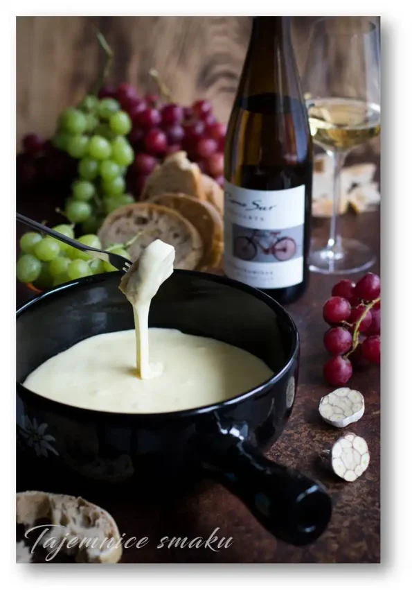 https-tajemnicesmaku-pl-2019-12-28-serowe-fondue-z-bialym-winem