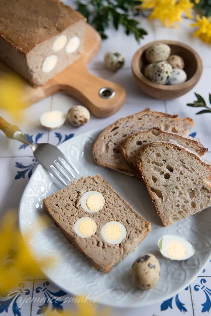 pasztet-wieprzowy-z-jajkami