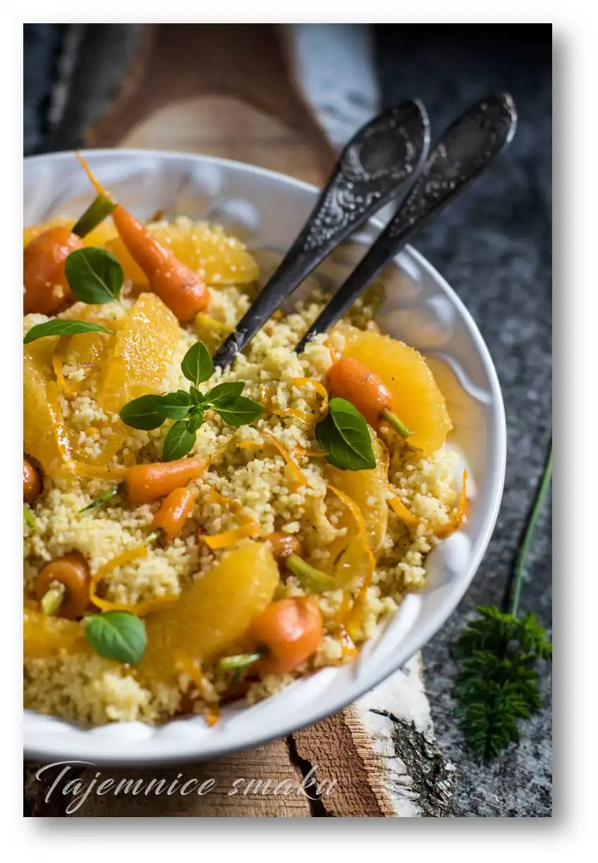 pomaranczowy-kuskus-z-marchewka-i-bazylia-salatka-lub-danie-obiadowe