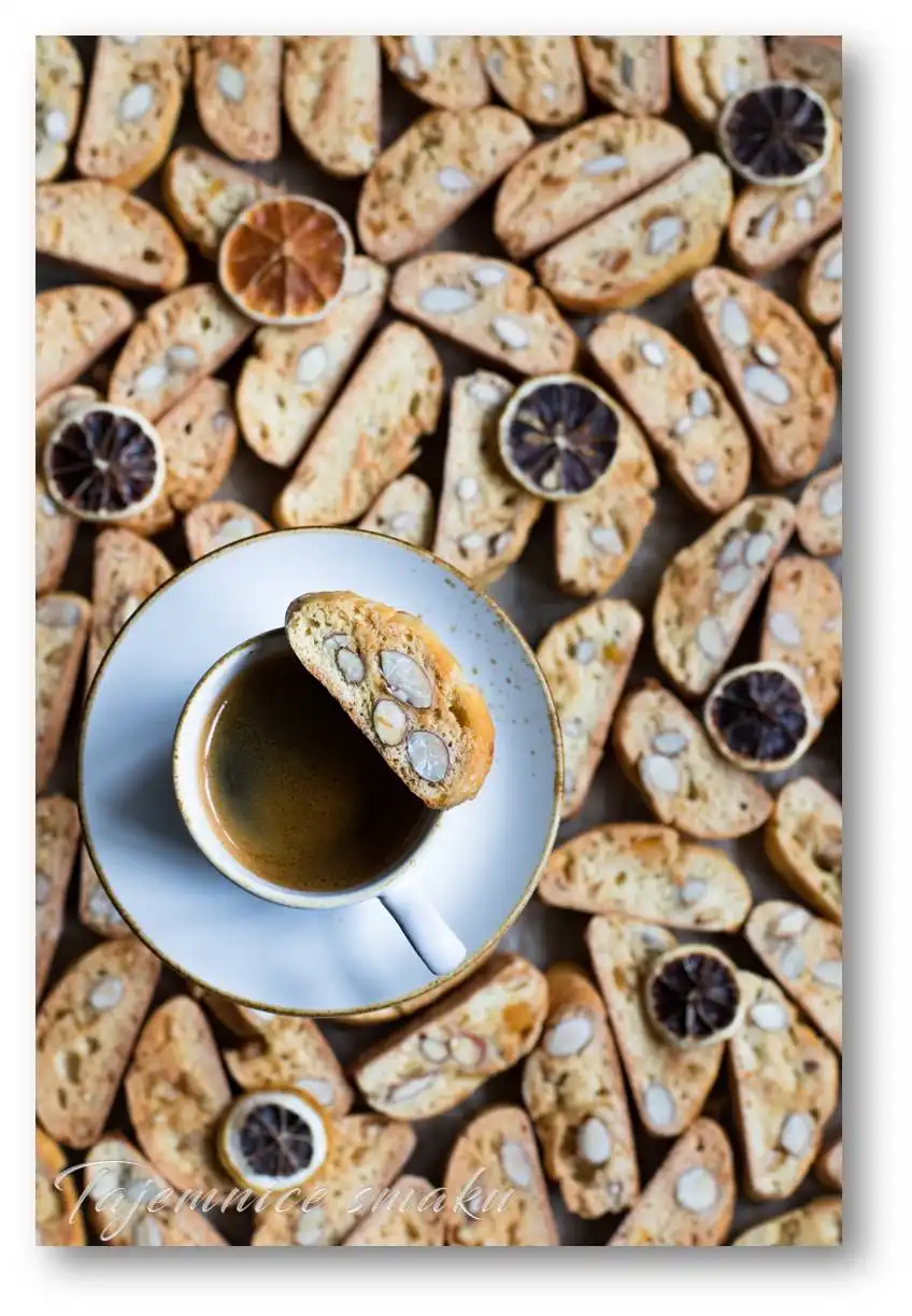 slodkie-smaki-toskanii-i-migdalowo-pomaranczowe-cantuccini