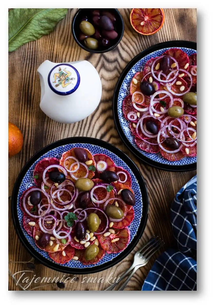salatka-z-pomaranczy-oliwek-i-cebuli